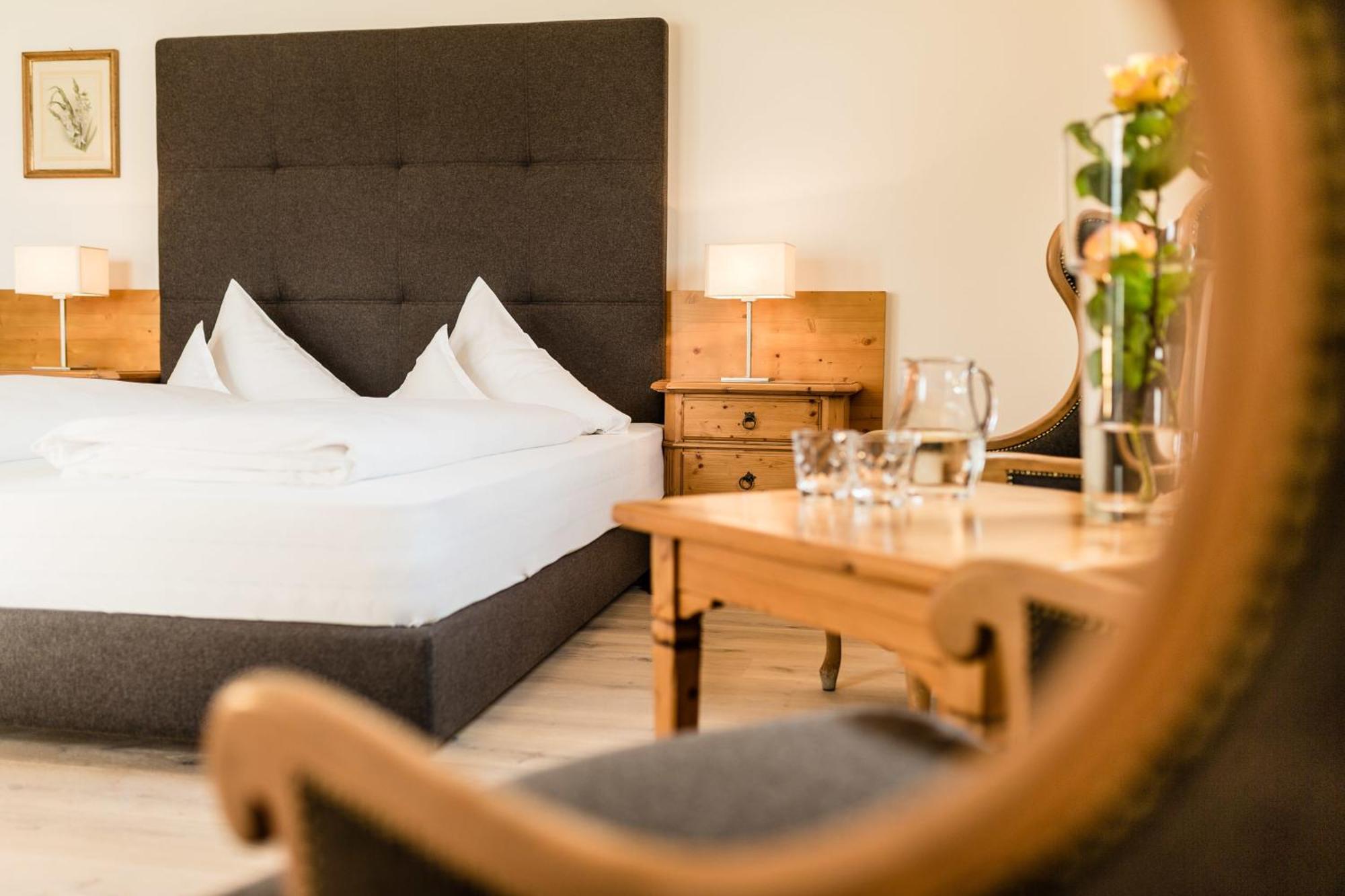 Hotel Girlanerhof Апиано сула Страда дел Вино Стая снимка